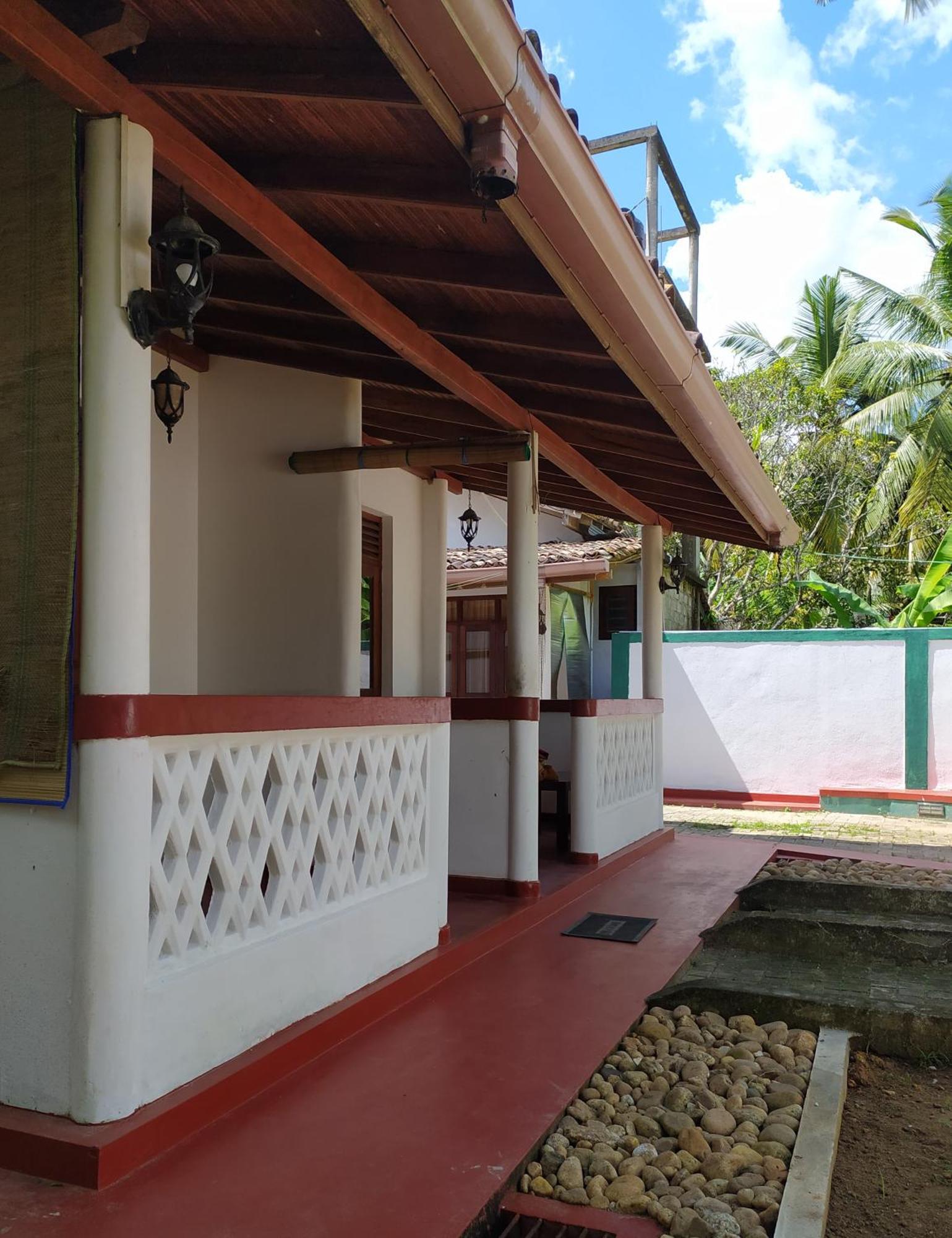 River Side Holiday Inn Weligama Exterior foto